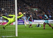 1xbet体育官网-沙尔克主场战平对手，艰难拿下一分