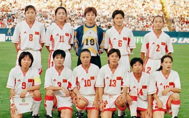 包含热血激荡！女足国家队备战冠军争夺战的词条