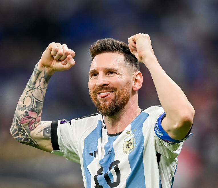 梅西领衔阿根廷国家队赢得胜利