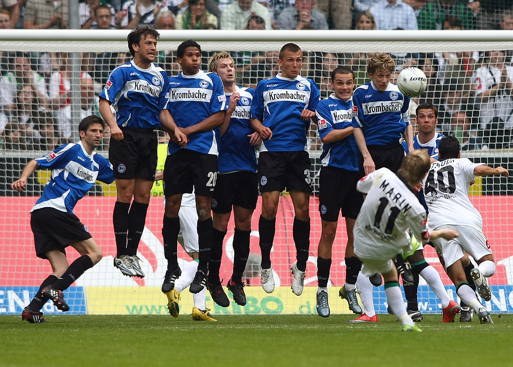 包含水晶宫主场惨败埃弗顿,陷入保级泥潭的词条 包含水晶宫主场惨败埃弗顿,陷入保级泥潭的词条