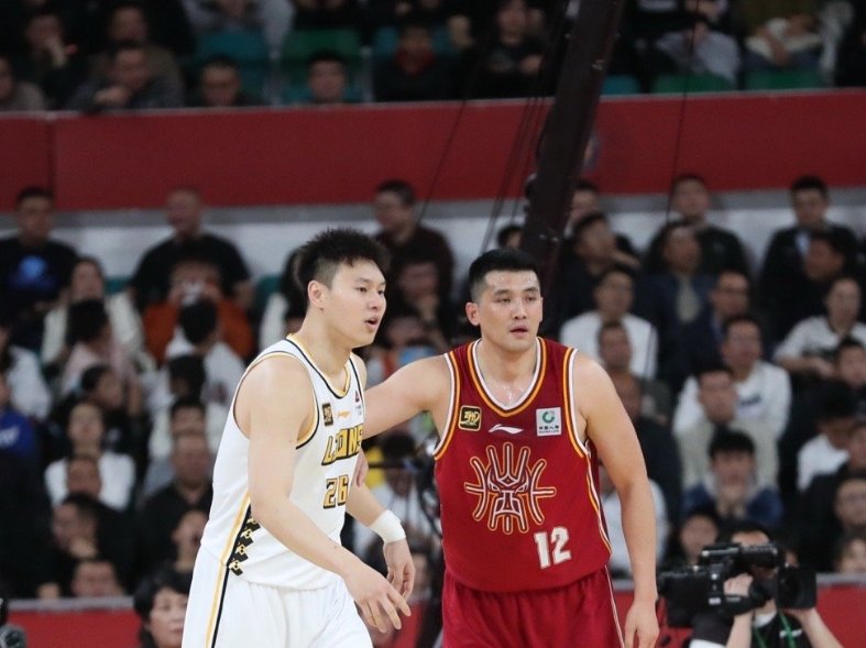 关于CBA球队之间的交锋将谁笑到最后?的信息 关于CBA球队之间的交锋将谁笑到最后?的信息