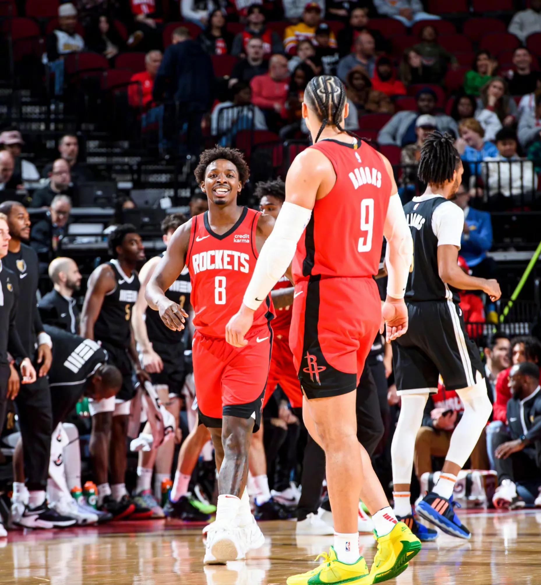 湖人战胜火箭，再次领先西部决赛