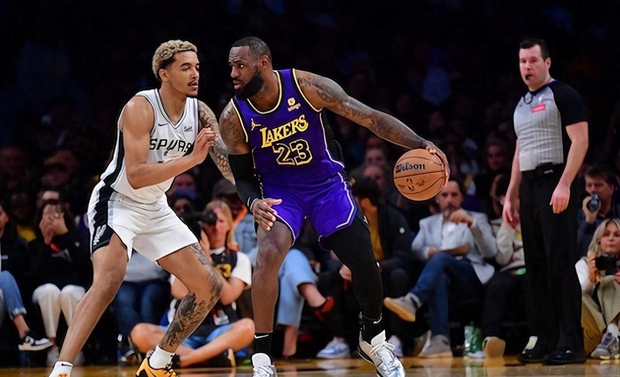 马刺客场大胜国王，继续保持巅峰状态