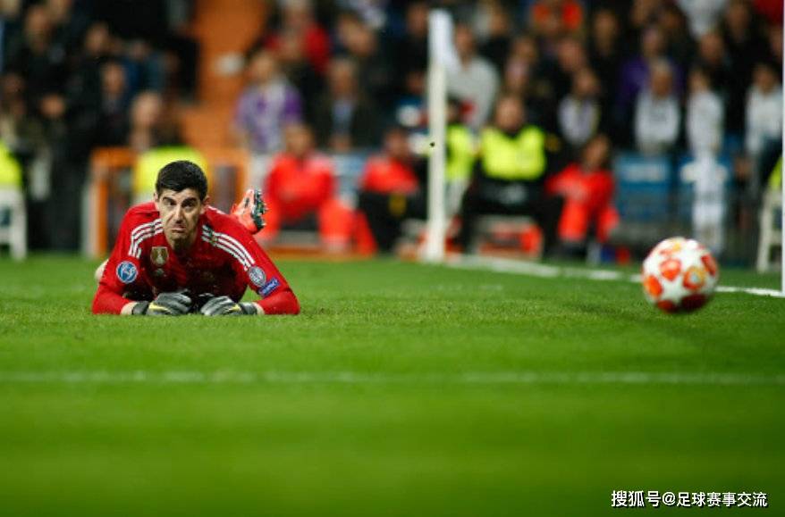 阿曼队成功杀入国际足球赛决赛