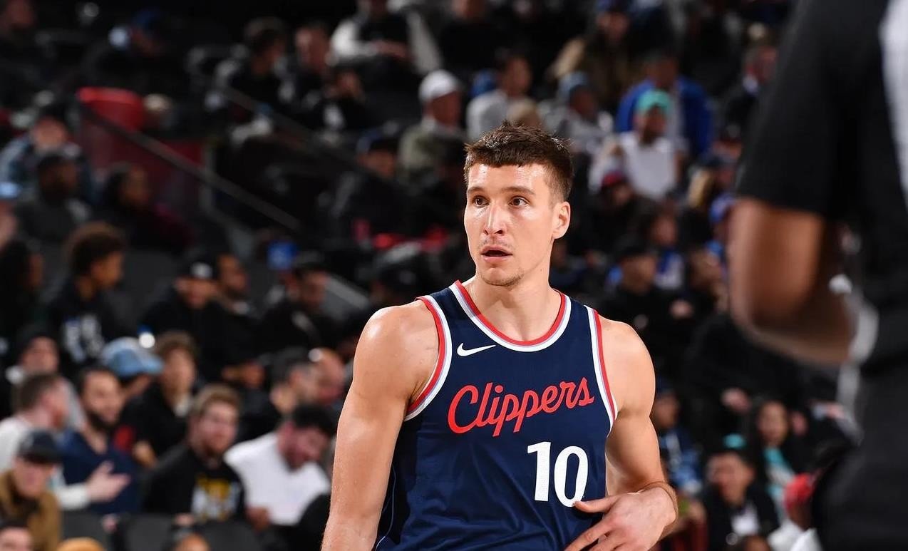 包含独行侠客场大胜活塞,取得连胜!的词条 包含独行侠客场大胜活塞,取得连胜!的词条