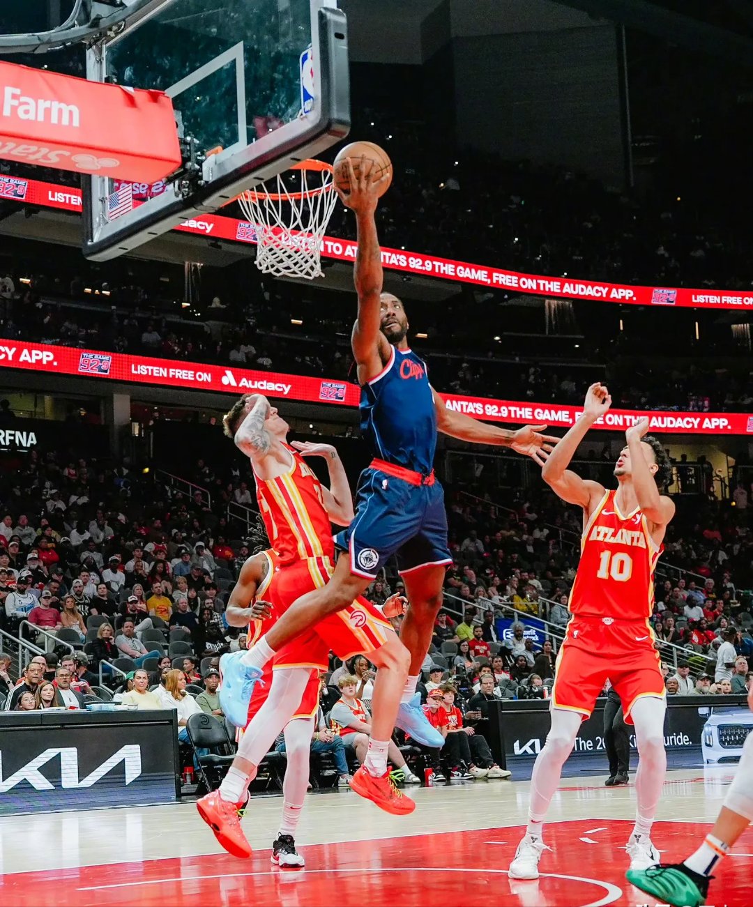 包含火箭稳胜鹈鹕，哈登决胜时刻砍下关键三分的词条